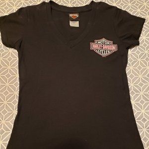 Harley Davidson V-Neck Tee Size Medium